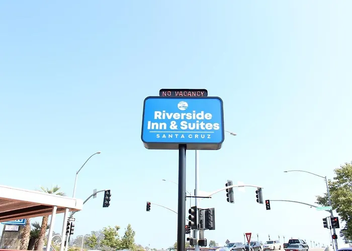 Riverside Inn & Suites Santa Cruz