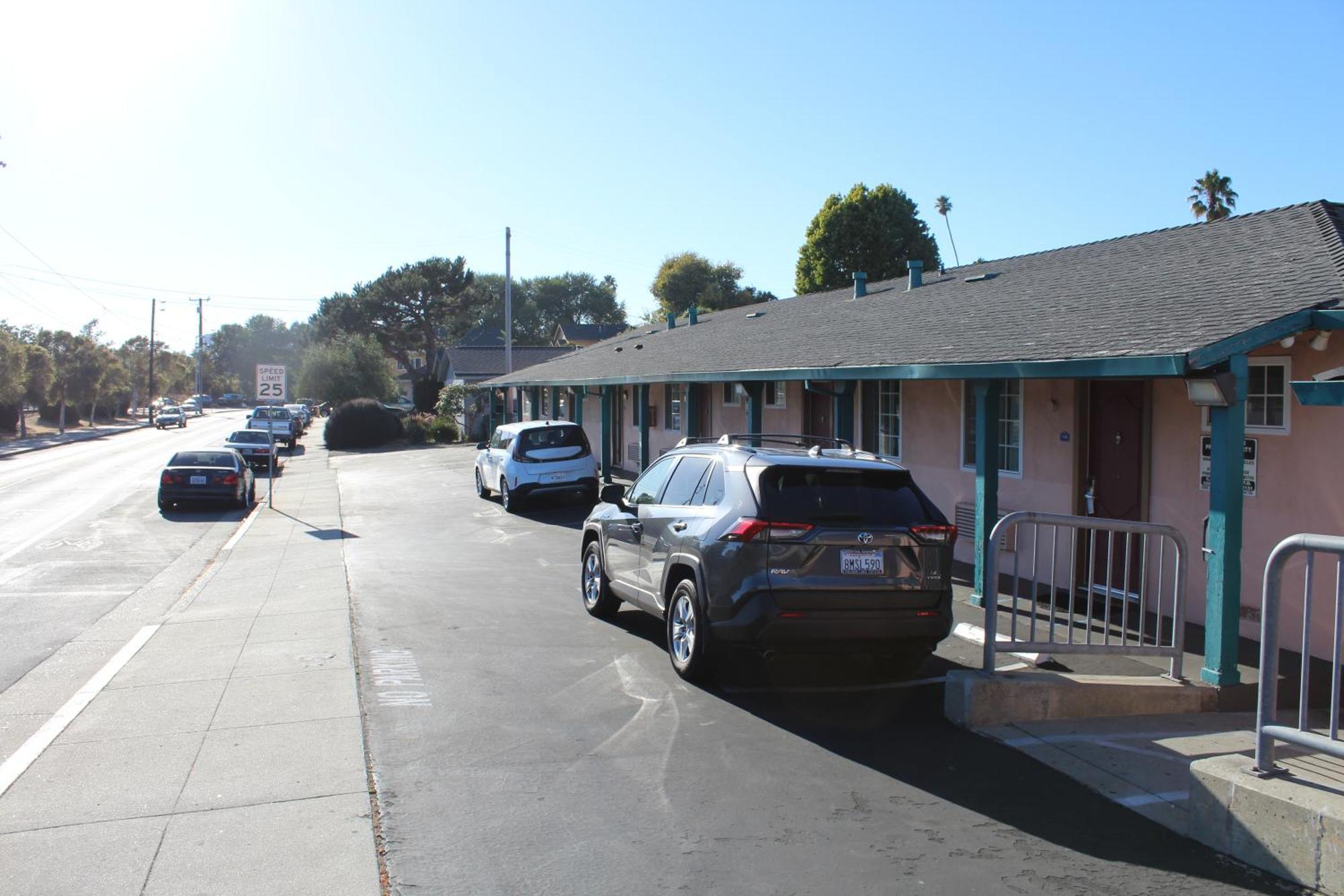 Inn Riverside &