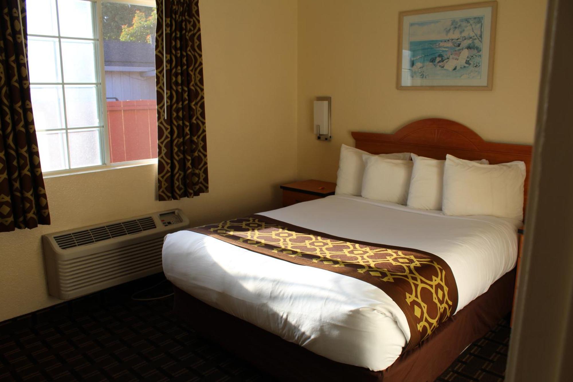 Inn Riverside &