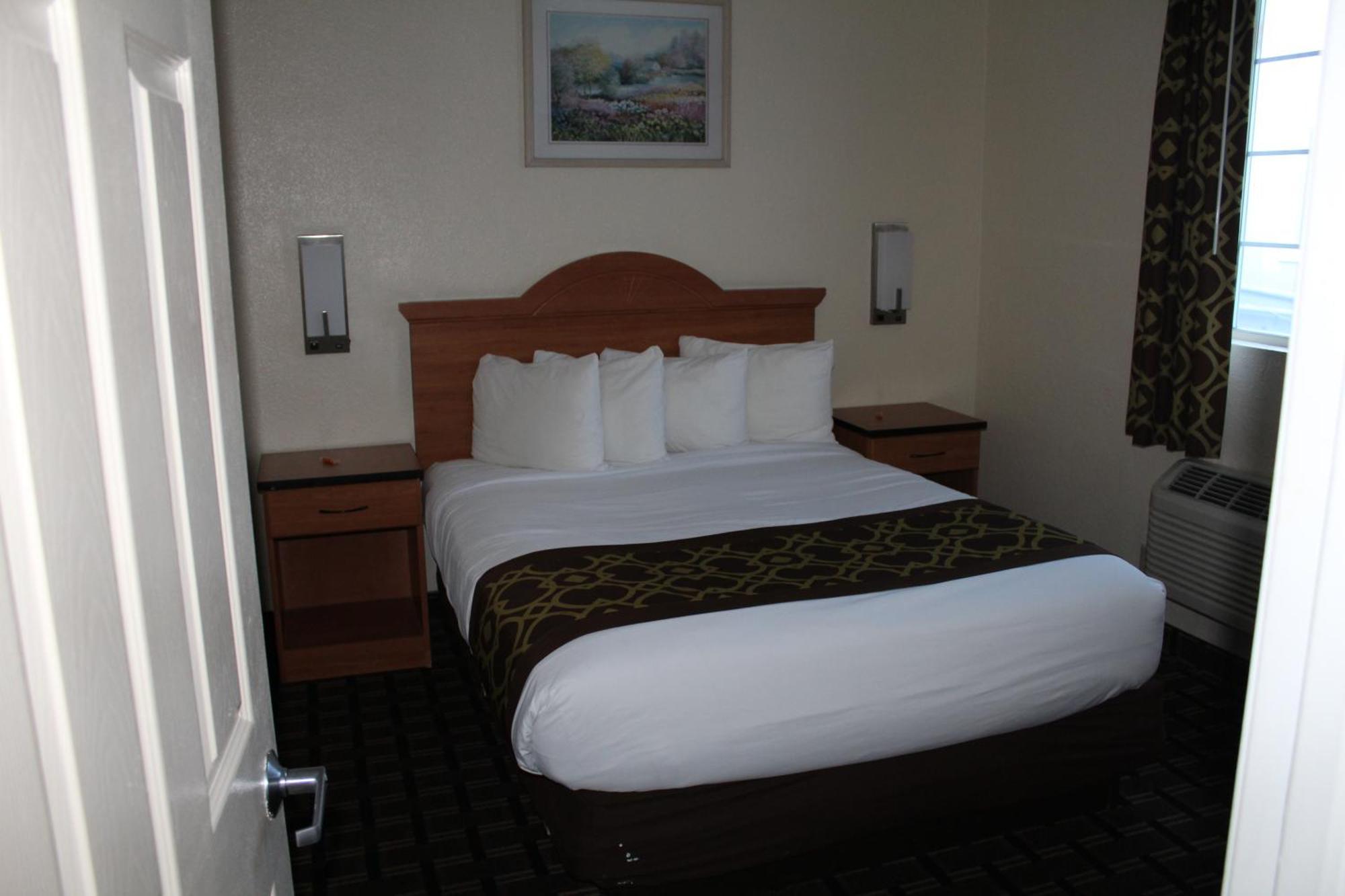 Inn Riverside & 2*