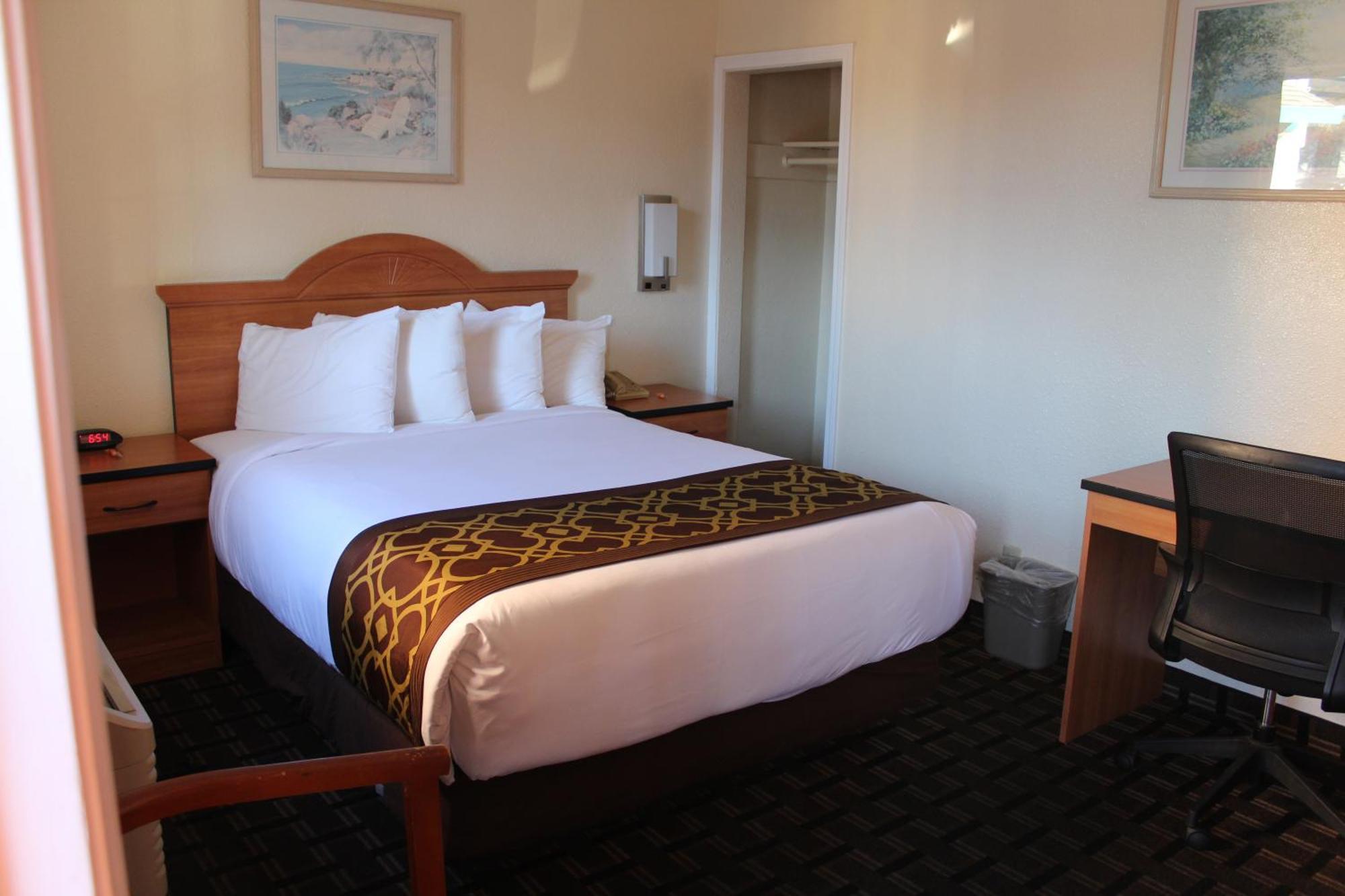 Inn Riverside & 2*