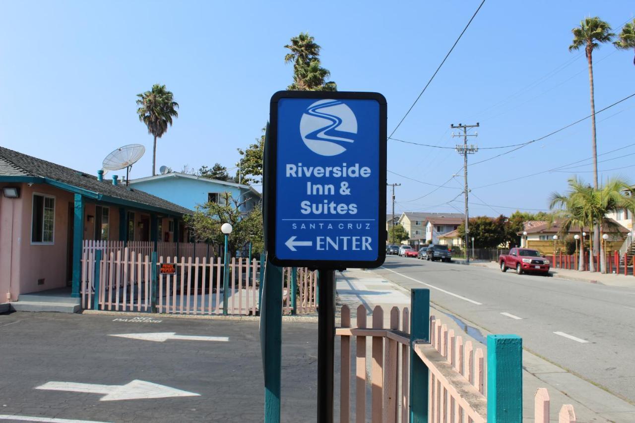 Riverside & 2* Santa Cruz